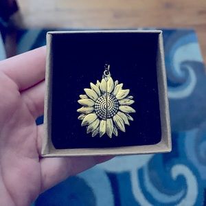 BRAND NEW Sunflower Necklace “you are my sunshine” inside